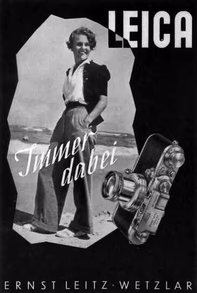 /_assets/vintage-Leica-camera-advertisement-posters-and-banners44.BHUqqvT6.jpg
